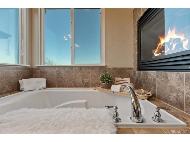 2686 Mustang Dr, Mead, CO 80542