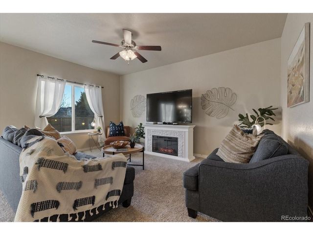 2686 Mustang Dr, Mead, CO 80542