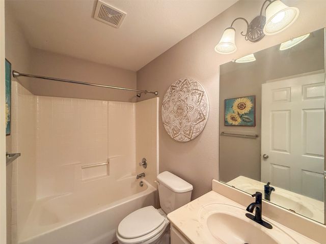 219 Quail Run, Aubrey, TX 76227
