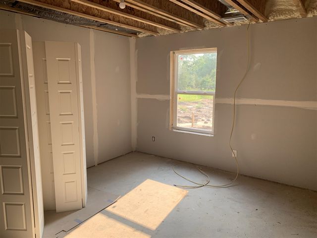 1160 N Washington Street, Lowell, MI 49331