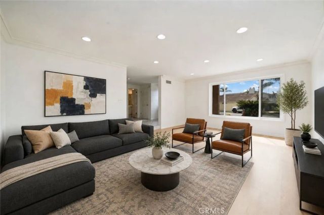 3106 Lama Avenue, Long Beach, CA 90808