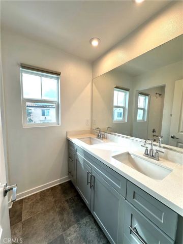 5593 Siracusa Way, Fontana, CA 92336