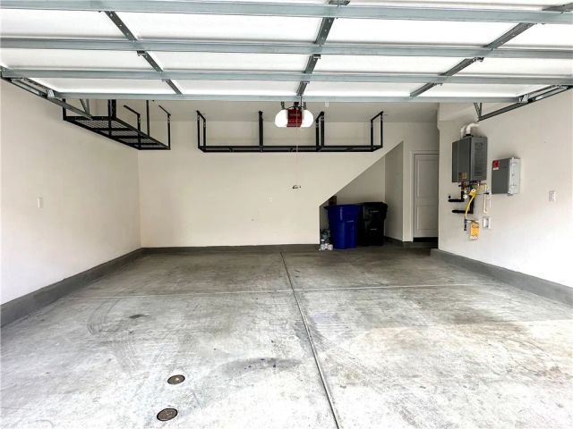 5593 Siracusa Way, Fontana, CA 92336