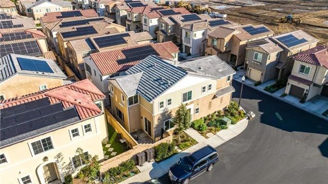 5593 Siracusa Way, Fontana, CA 92336