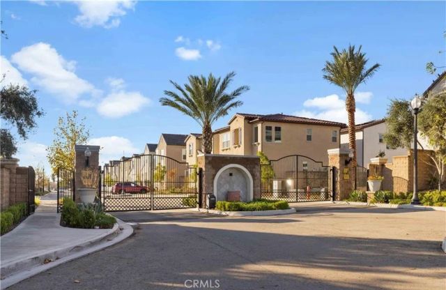 5593 Siracusa Way, Fontana, CA 92336