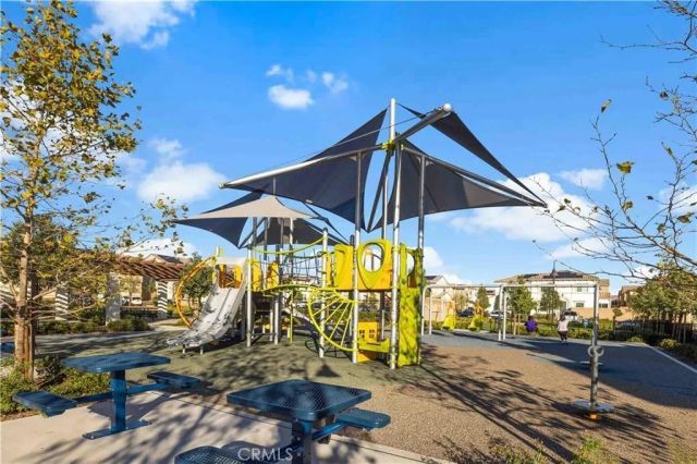 5593 Siracusa Way, Fontana, CA 92336