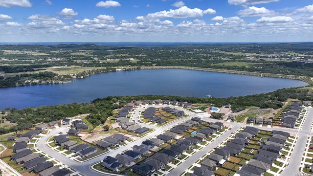 137 W Local Wave, Boerne, TX 78006