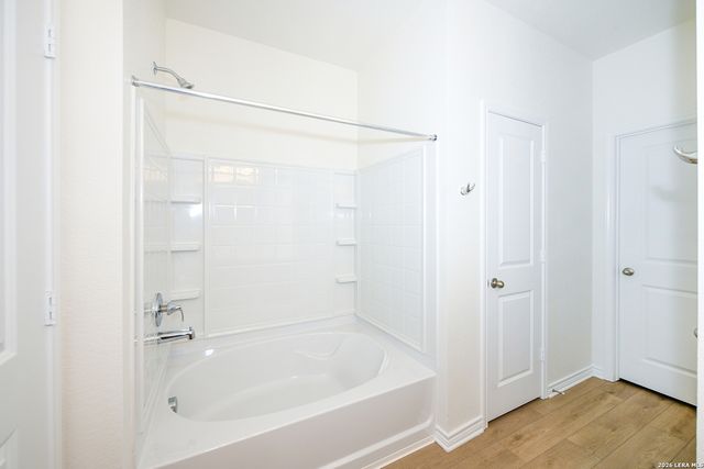 137 W Local Wave, Boerne, TX 78006