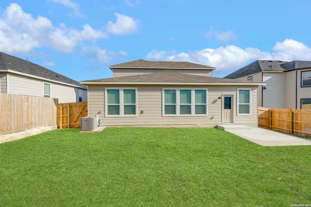 137 W Local Wave, Boerne, TX 78006