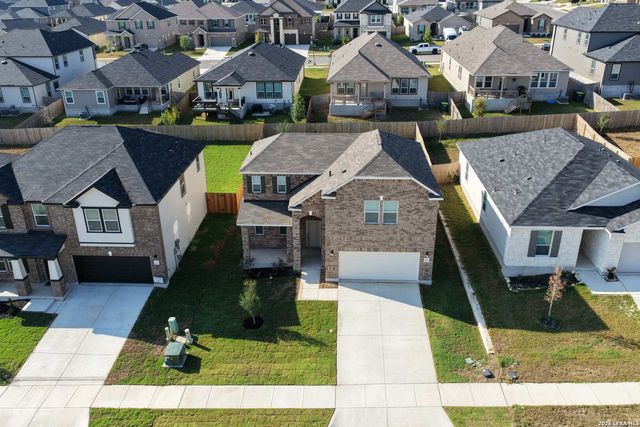 137 W Local Wave, Boerne, TX 78006