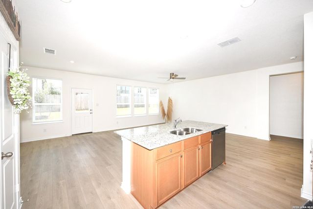 137 W Local Wave, Boerne, TX 78006