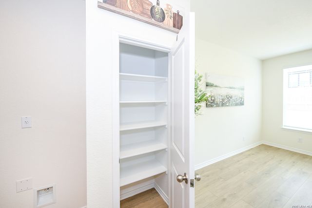 137 W Local Wave, Boerne, TX 78006