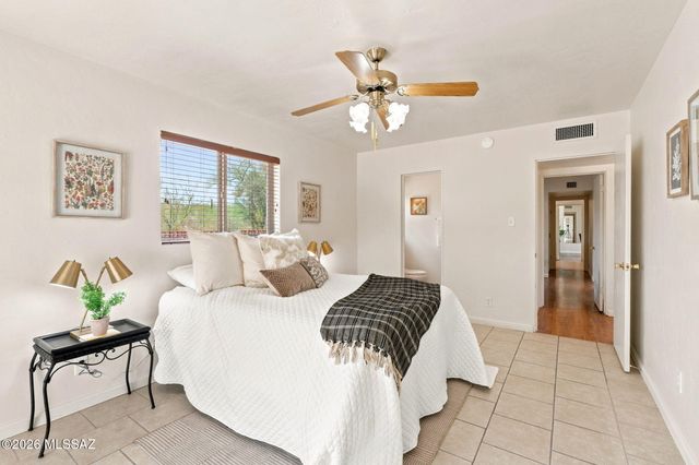 880 N Natachee Avenue, Tucson, AZ 85710