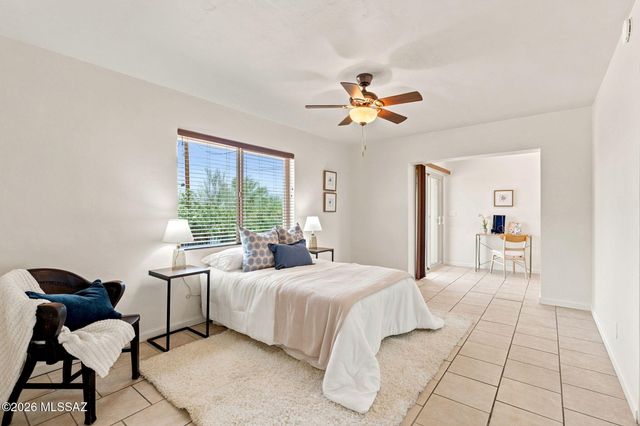 880 N Natachee Avenue, Tucson, AZ 85710