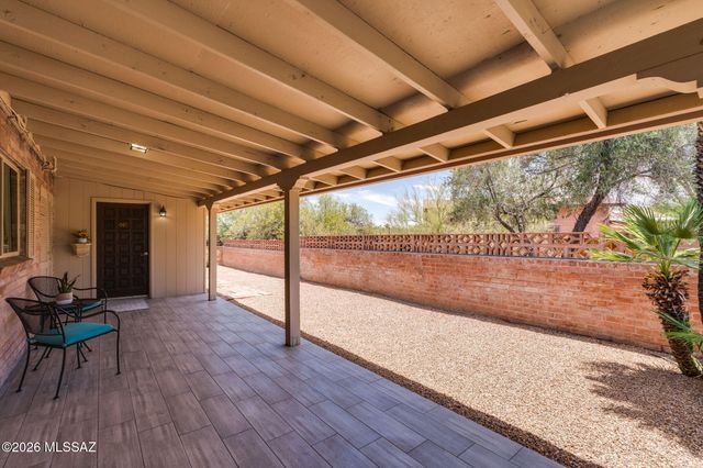 880 N Natachee Avenue, Tucson, AZ 85710