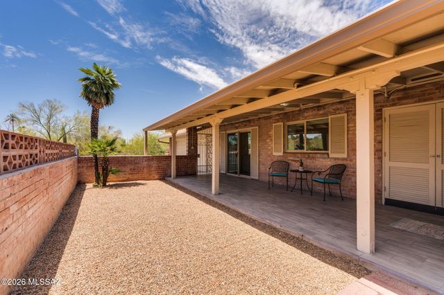 880 N Natachee Avenue, Tucson, AZ 85710