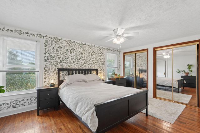 1124 E 21st Avenue, Columbus, OH 43211
