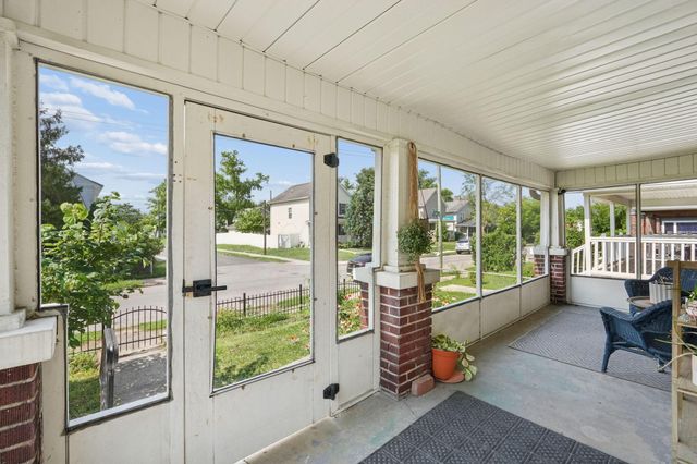 1124 E 21st Avenue, Columbus, OH 43211