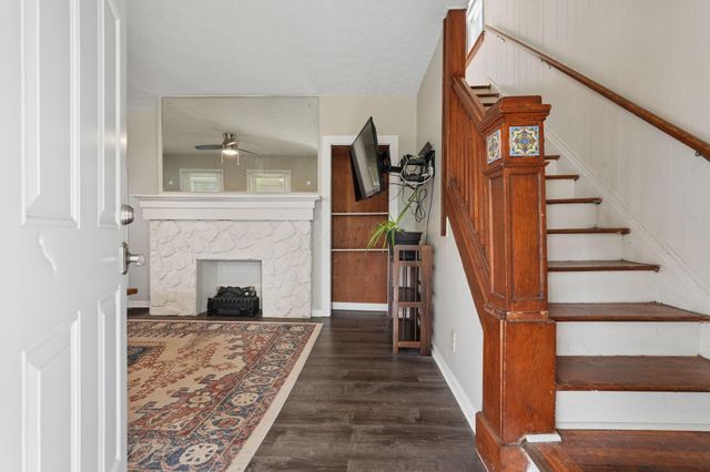 1124 E 21st Avenue, Columbus, OH 43211