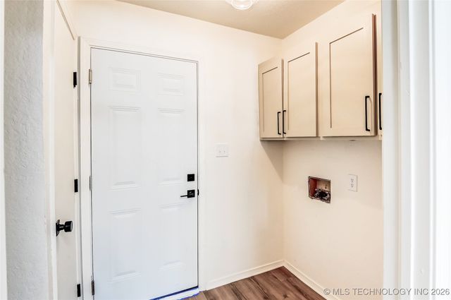 11027 S Oak Avenue, Jenks, OK 74037