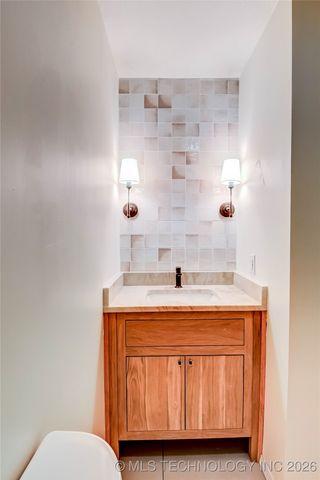 11027 S Oak Avenue, Jenks, OK 74037