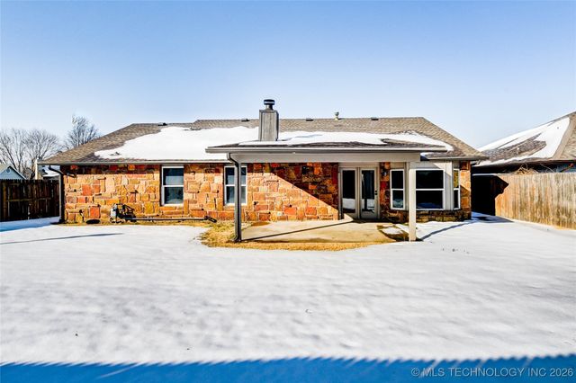 11027 S Oak Avenue, Jenks, OK 74037