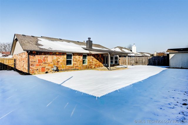 11027 S Oak Avenue, Jenks, OK 74037