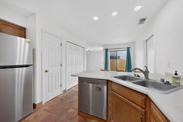 7816 Ranchwood Drive NW, Albuquerque, NM 87120