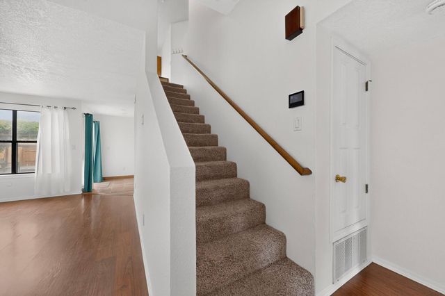 7816 Ranchwood Drive NW, Albuquerque, NM 87120