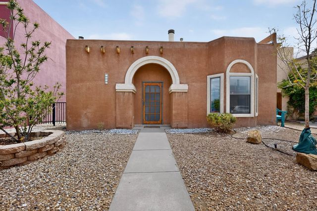 7816 Ranchwood Drive NW, Albuquerque, NM 87120