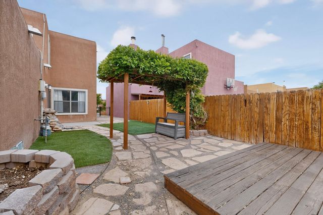 7816 Ranchwood Drive NW, Albuquerque, NM 87120