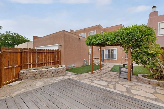 7816 Ranchwood Drive NW, Albuquerque, NM 87120