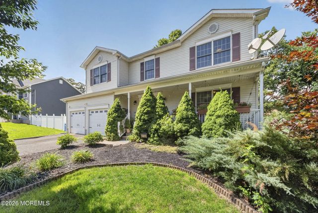 2133 4th Avenue, Toms River, NJ 08757