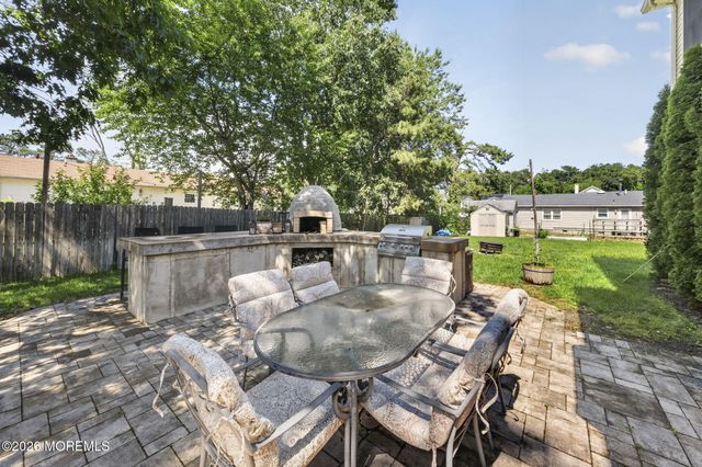 2133 4th Avenue, Toms River, NJ 08757