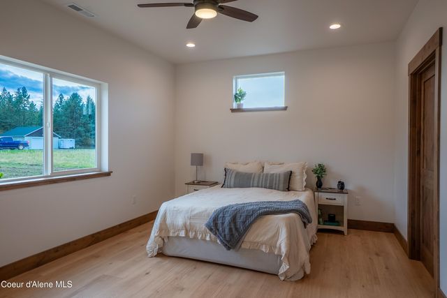 114 Airstrip Rd, Moyie Springs, ID 83845