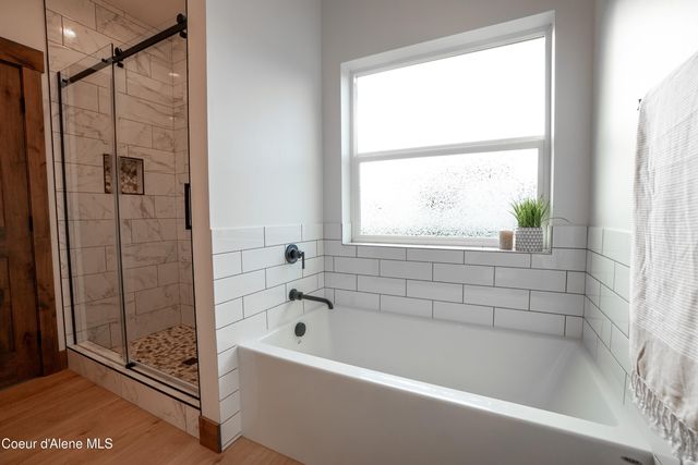 114 Airstrip Rd, Moyie Springs, ID 83845