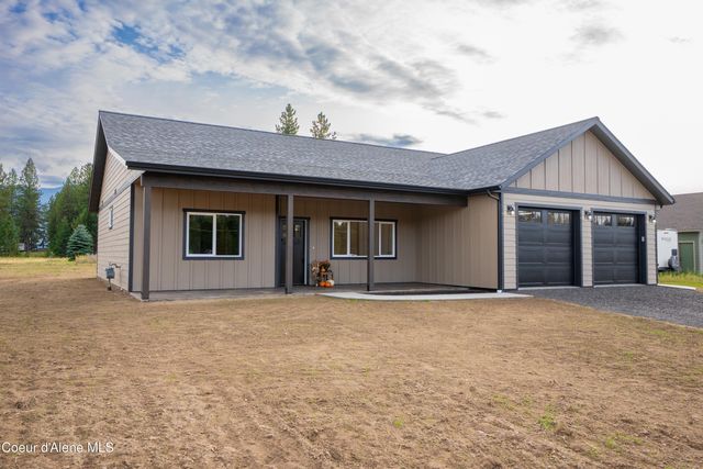 114 Airstrip Rd, Moyie Springs, ID 83845