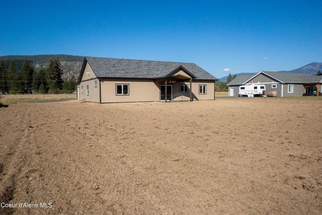 114 Airstrip Rd, Moyie Springs, ID 83845