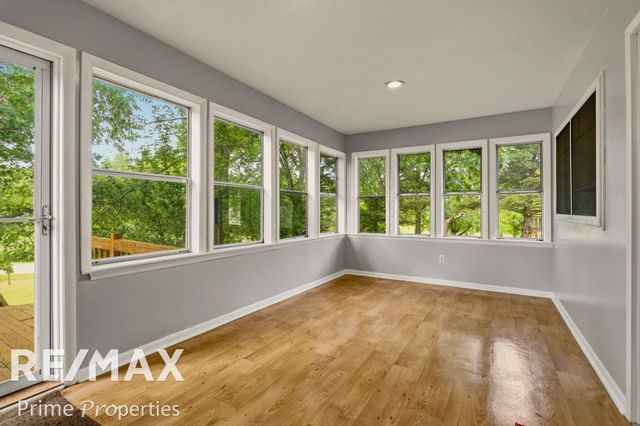 594 Lou Alice Drive, Columbiaville, MI 48421