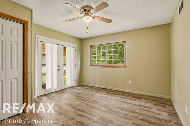 594 Lou Alice Drive, Columbiaville, MI 48421