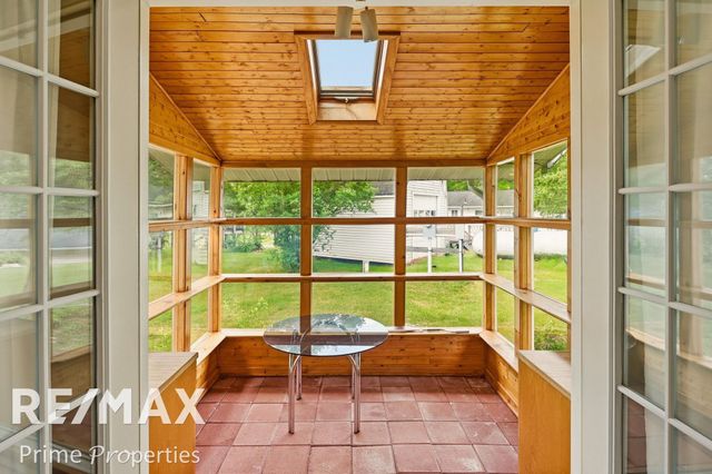 594 Lou Alice Drive, Columbiaville, MI 48421