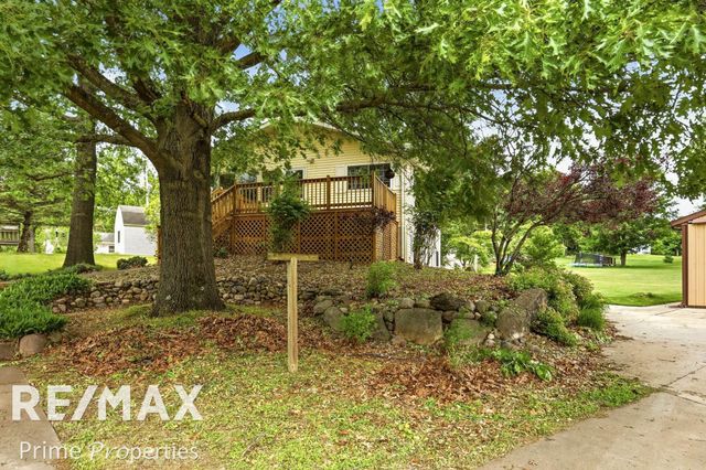 594 Lou Alice Drive, Columbiaville, MI 48421