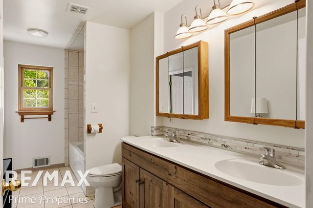 594 Lou Alice Drive, Columbiaville, MI 48421