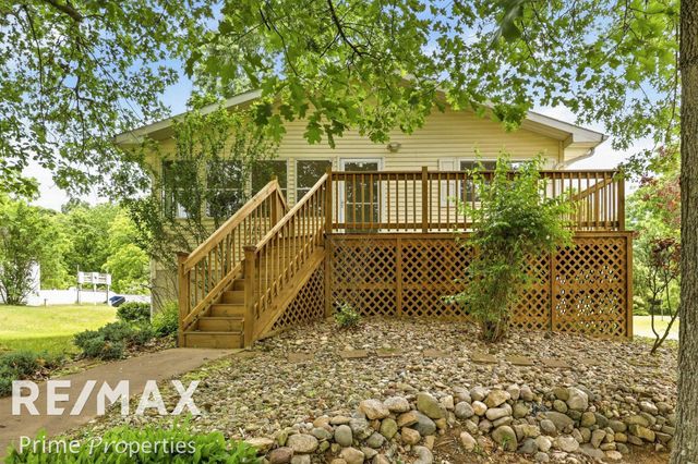 594 Lou Alice Drive, Columbiaville, MI 48421