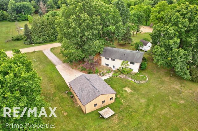 594 Lou Alice Drive, Columbiaville, MI 48421