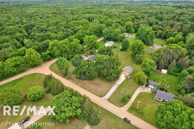 594 Lou Alice Drive, Columbiaville, MI 48421