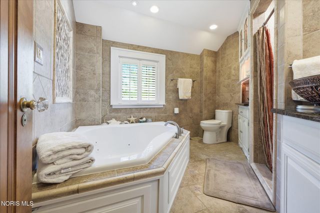 9856 S River Road, Waterville, OH 43566