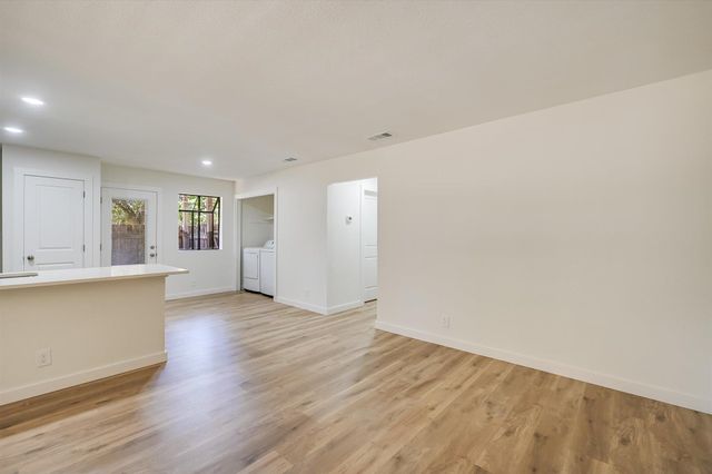 301 Algerita DR A, Georgetown, TX 78628