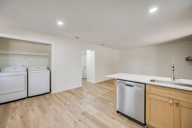 301 Algerita DR A, Georgetown, TX 78628