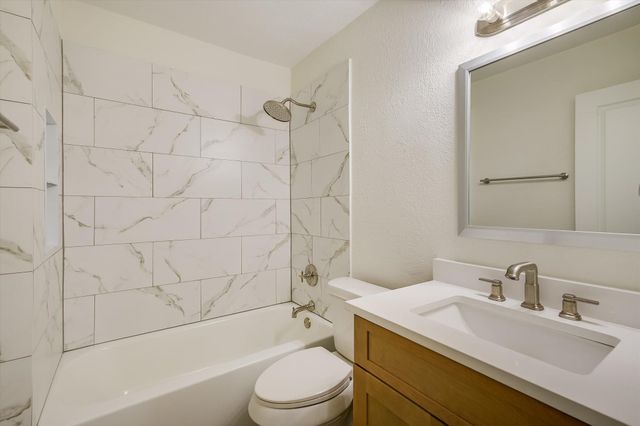 301 Algerita DR A, Georgetown, TX 78628